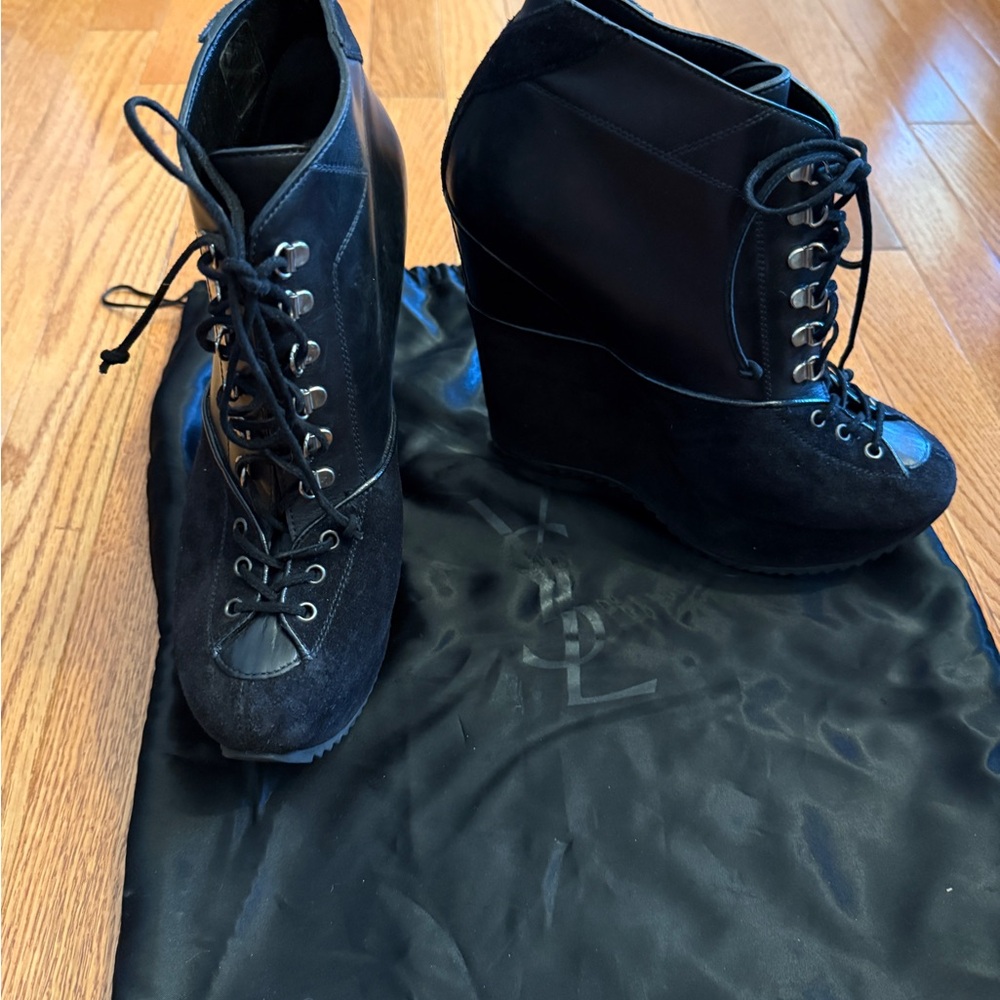 Yves Saint Laurent Araine 90 Black Wedge Ankle Boots